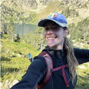 Curso 2º de bioquímica y doy clases de matemáticas del nivel de la ESO y bachillerato (científico). También biología y química